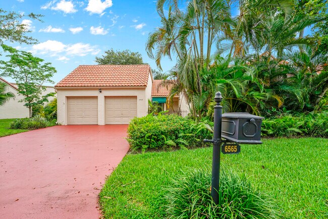 6565 Las Flores Dr