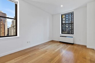 43 Exchange Pl in New York, NY - Building Photo - Building Photo