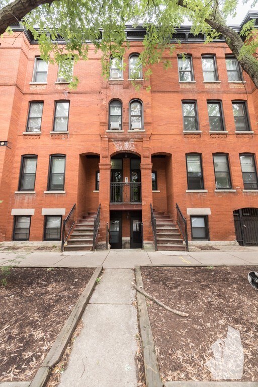 1208 W Wrightwood Ave in Chicago, IL - Building Photo - Building Photo