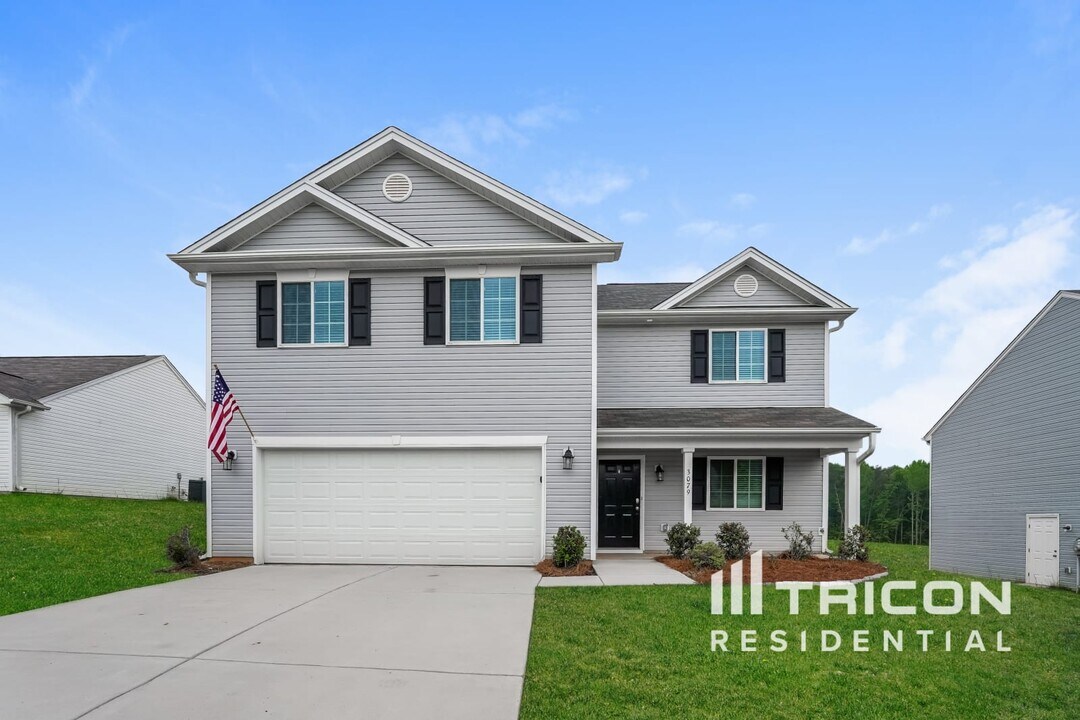 3079 Stauton Dr in Winston-Salem, NC - Building Photo