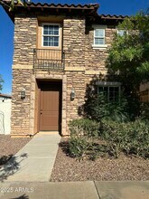 988 S Reber Ave in Gilbert, AZ - Building Photo - Building Photo
