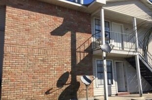 8327 Ned Ave, Unit D in Baton Rouge, LA - Building Photo