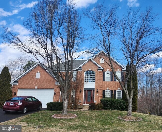 property at 3815 Carlyle Ct