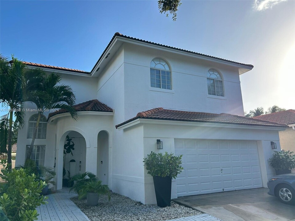 14146 SW 31st St in Miramar, FL - Building Photo