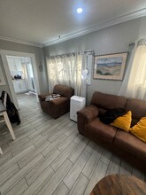 4928 Newton St in Denver, CO - Foto de edificio - Building Photo