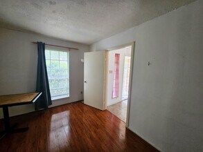 9318 Neff St in Houston, TX - Building Photo - Building Photo