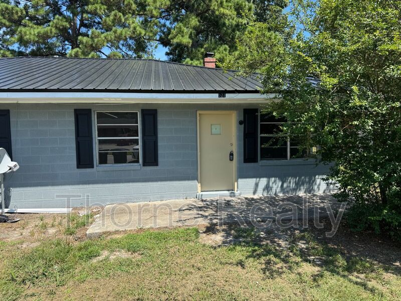 521 Magnolia Dr in Rocky Mount, NC - Building Photo