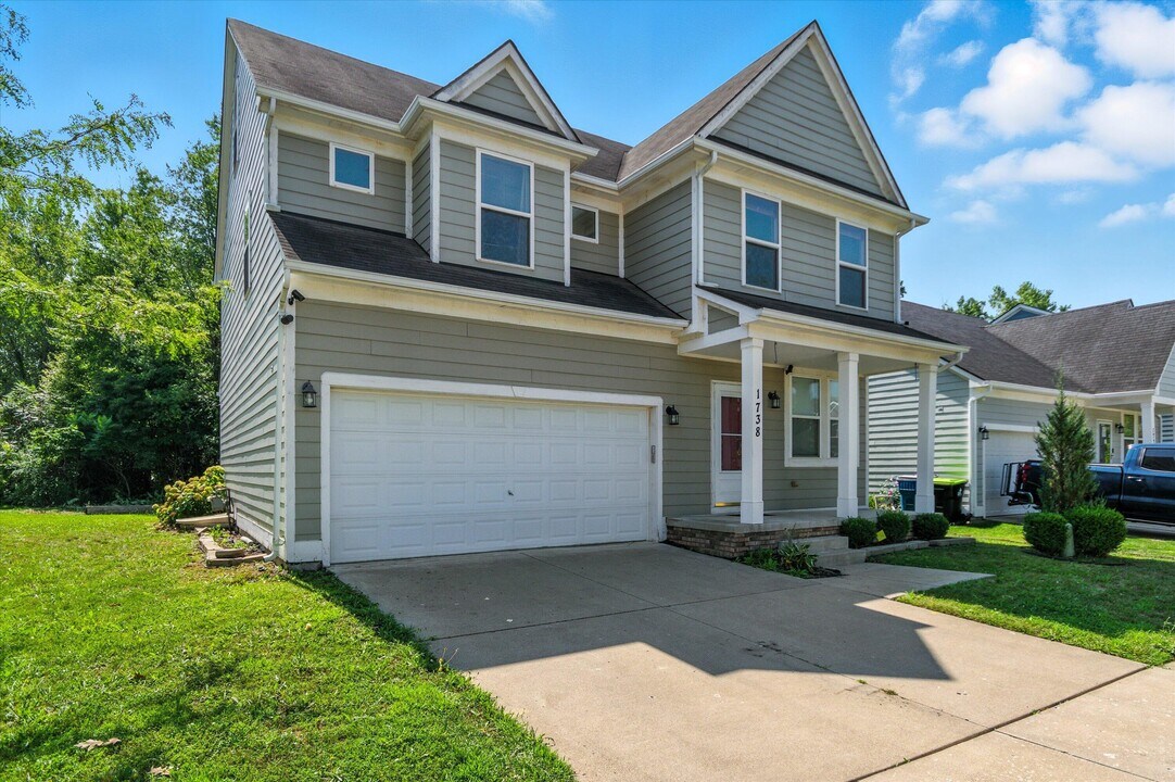 1738 Weeping Willow Ct in Superior Township, MI - Building Photo