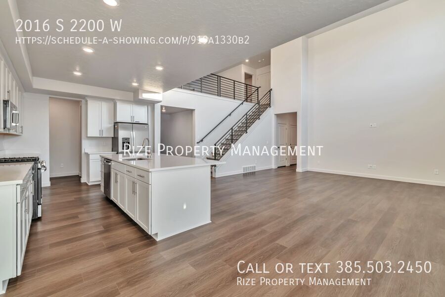 2016 S 2200 W in Woods Cross, UT - Building Photo
