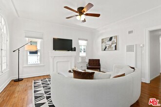 444 N Orange Grove Ave in Los Angeles, CA - Building Photo - Building Photo