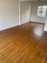 111 Bennett Ave in Long Beach, CA - Foto de edificio - Building Photo