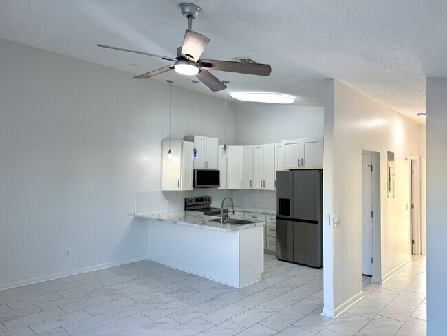 5417 Sunset Ave in Panama City, FL - Building Photo - Building Photo