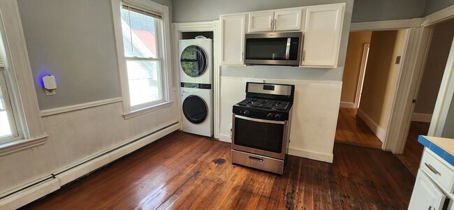 69 Mozart St, Unit 3 in Boston, MA - Building Photo - Building Photo