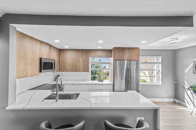 property at 195 Burgundy E