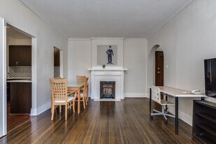 935 Jervis St in Vancouver, BC - Building Photo