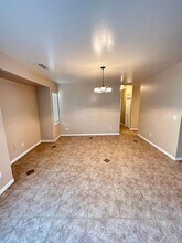 1315 Verde Ct in Arvin, CA - Building Photo - Building Photo