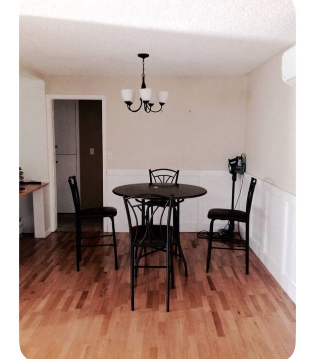 property at 1385 Willagillespie Rd