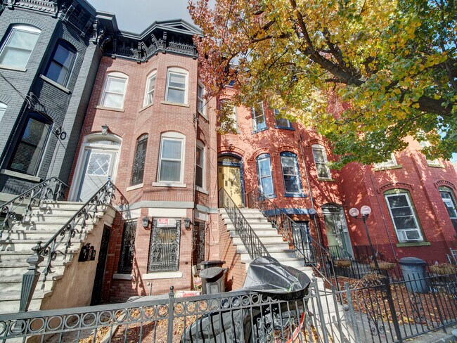 225 Garfield Ave in Jersey City, NJ - Building Photo - Building Photo