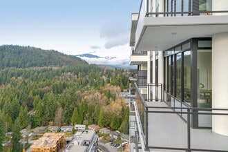 626 Claremont St in Coquitlam, BC - Building Photo - Building Photo