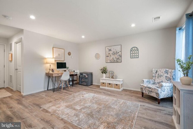 property at 15981 Marsh Pl