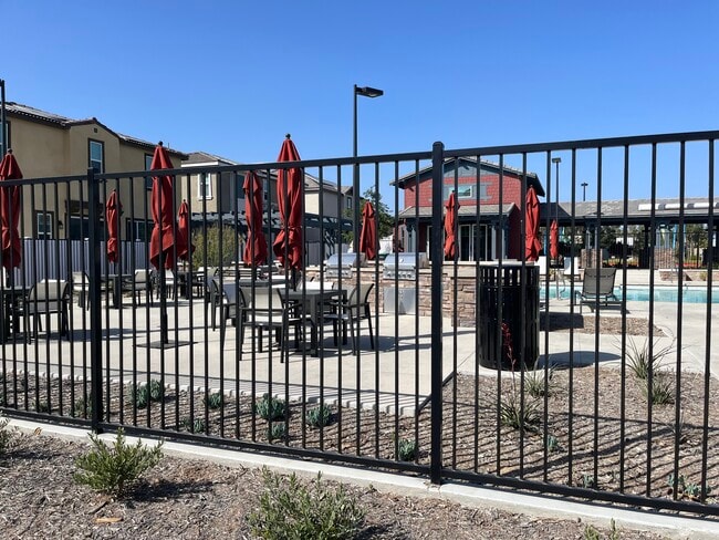 property at 28019 Oakdale Dr