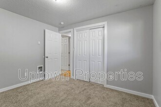 4035 SE King Rd in Milwaukie, OR - Building Photo - Building Photo