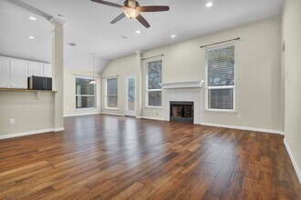 6205 Clarion Dr in Austin, TX - Building Photo - Building Photo