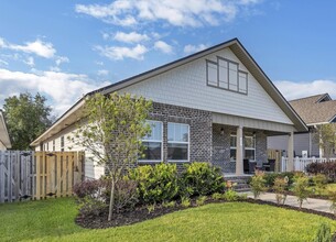 49 9th Ave in Shalimar, FL - Building Photo - Building Photo