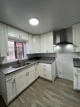 8460 Avalon Blvd in Los Angeles, CA - Building Photo - Building Photo