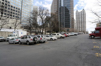 YOO on Peachtree in Atlanta, GA - Foto de edificio - Primary Photo