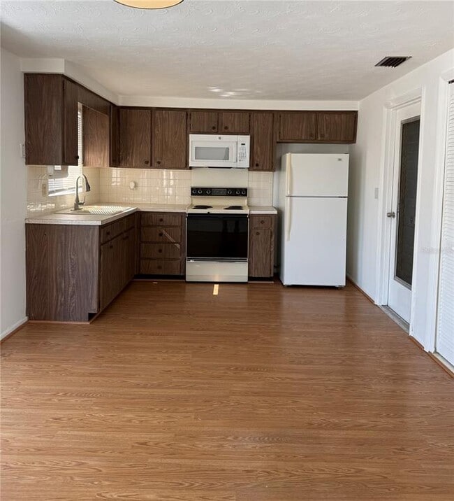 3838 Beechwood Dr in Holiday, FL - Building Photo - Building Photo