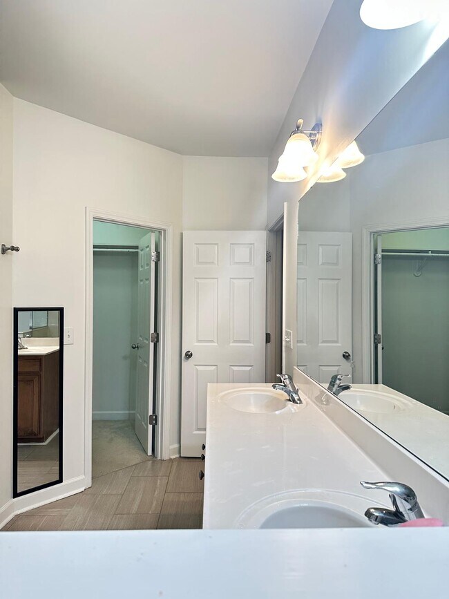 614 Beech Hanger Dr in Morrisville, NC - Building Photo - Building Photo