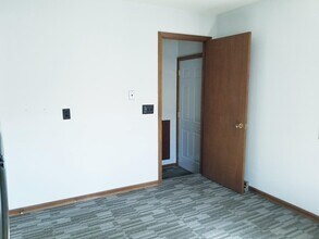 1233 13th St in Marion, IA - Foto de edificio - Building Photo
