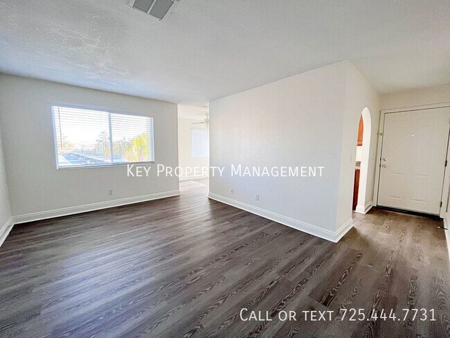 1814 N Decatur Blvd, Unit #204 in Las Vegas, NV - Building Photo - Building Photo