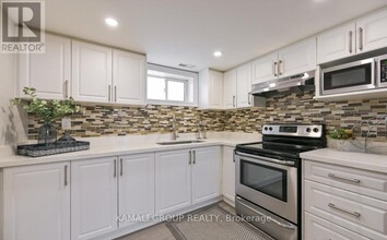 733 Gorham St in Newmarket, ON - Building Photo - Building Photo