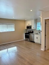16143 Kittridge St, Unit ADU in Van Nuys, CA - Building Photo - Building Photo
