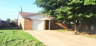 4607 Grinnell St in Lubbock, TX - Building Photo