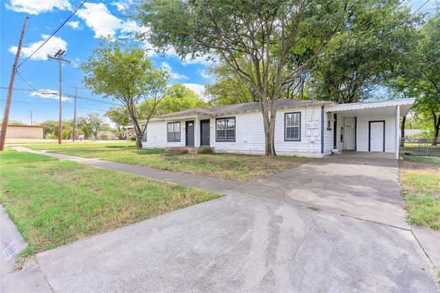 122 Ramsey Ave in Cleburne, TX - Building Photo - Building Photo