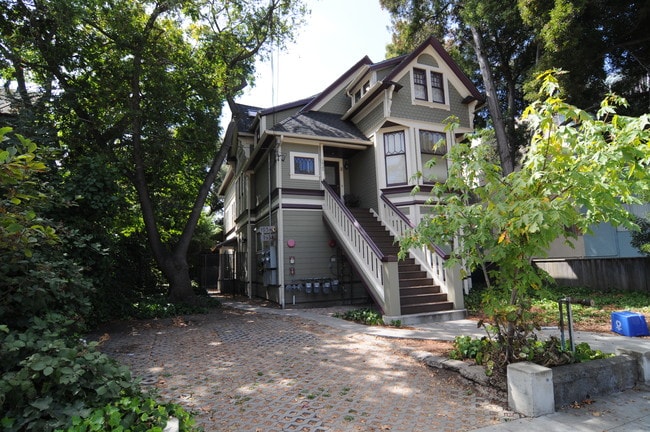 1936-38 Channing Way in Berkeley, CA - Foto de edificio - Building Photo
