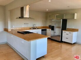 11905 Nebraska Ave in Los Angeles, CA - Building Photo