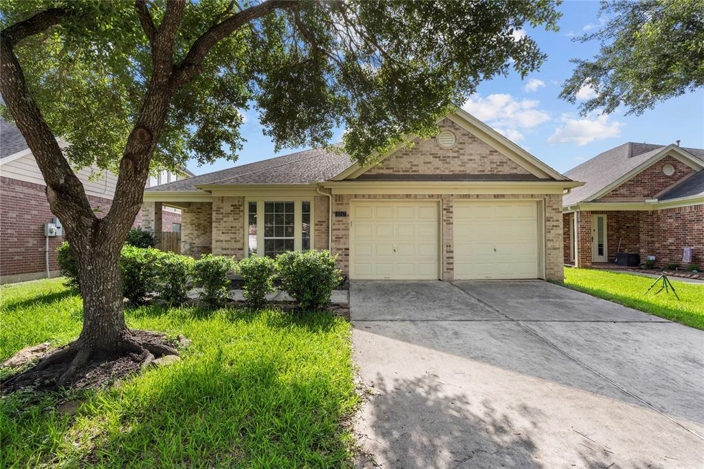 11047 Pierce Valley Dr in Richmond, TX - Building Photo