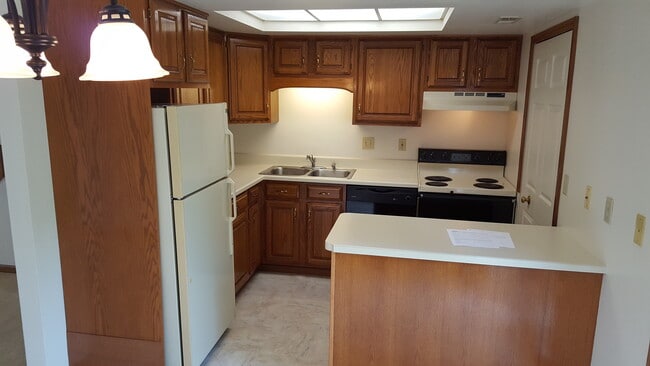 214 W Pierce St, Unit 214