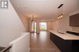 770 Solarium Ave in Ottawa, ON - Building Photo - Building Photo