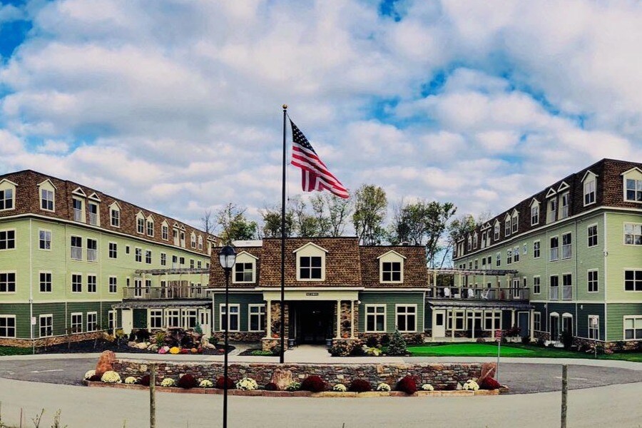 Chateau at Heritage Square in Brockport, NY - Building Photo