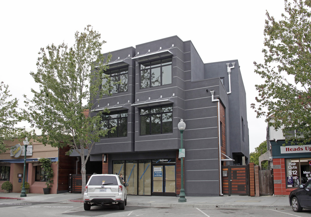 1137-1147 Solano Ave in Albany, CA - Building Photo