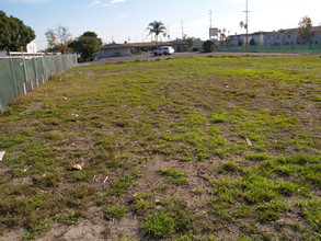 Hampton Circle in Anaheim, CA - Building Photo - Building Photo