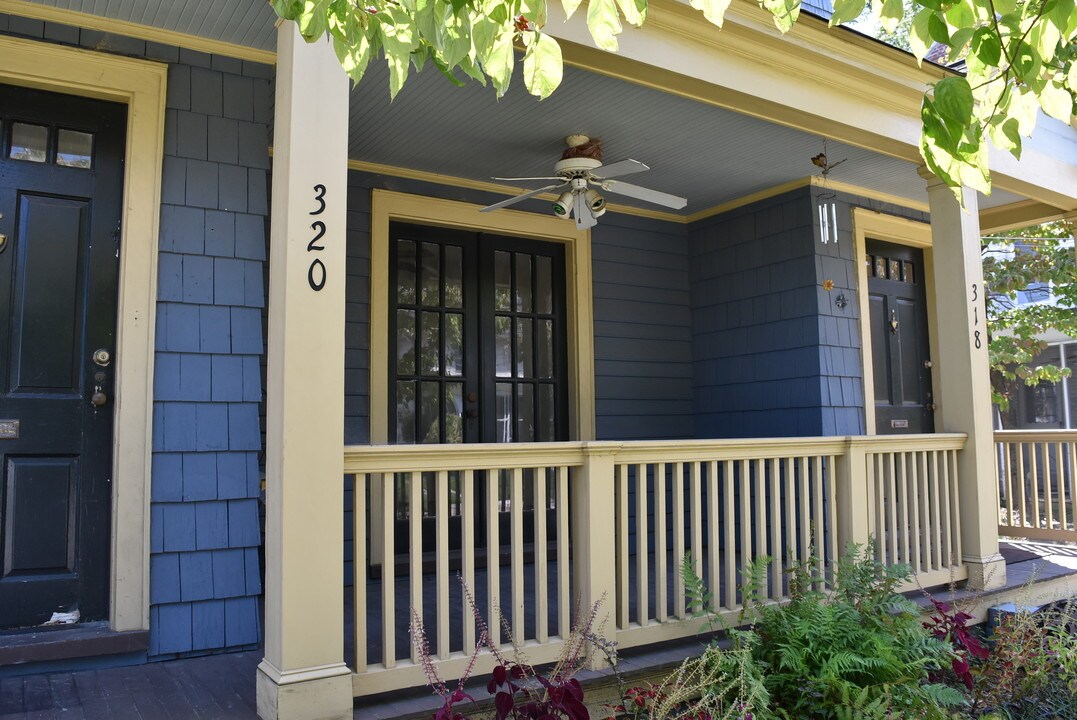 320 61st St in Newport News, VA - Building Photo