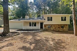 1109 Gate Post Ln in Lawrenceville, GA - Building Photo