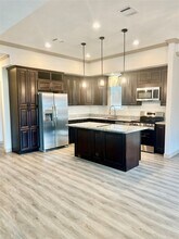 21514 Ruth Dr in New Caney, TX - Foto de edificio - Building Photo