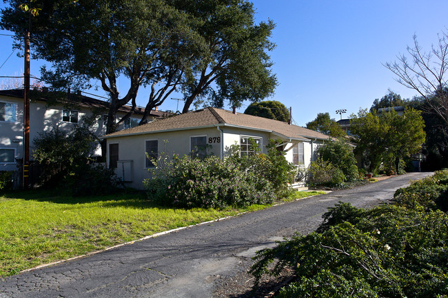 879 Roble Ave in Menlo Park, CA - Building Photo - Building Photo